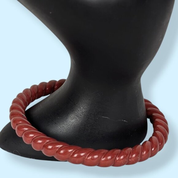 (2/$20) V. Muddy Red Molded Plastic Bangle - Picture 2 of 5